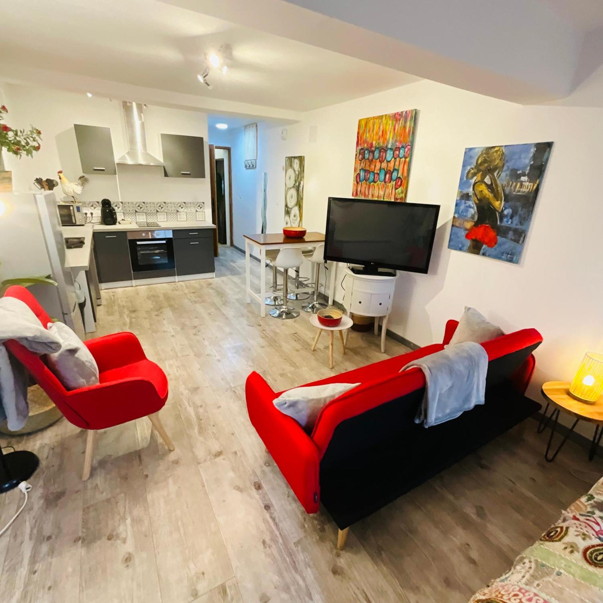 Hote Labyrinthe Sur La Place Chambres D, Hotes , Calme ,Netflix Mirepoix  Dış mekan fotoğraf
