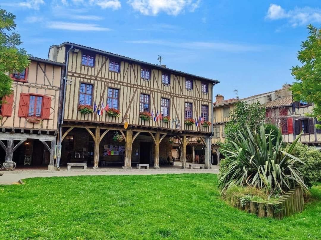 Hote Labyrinthe Sur La Place Chambres D, Hotes , Calme ,Netflix Mirepoix  Dış mekan fotoğraf